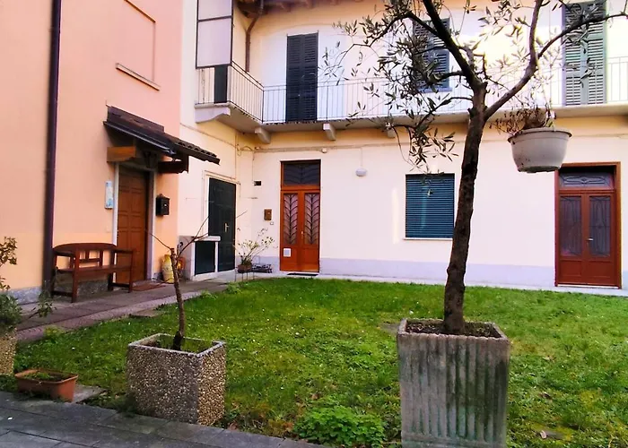 La Corte Dell'accoglienza Valmadrera